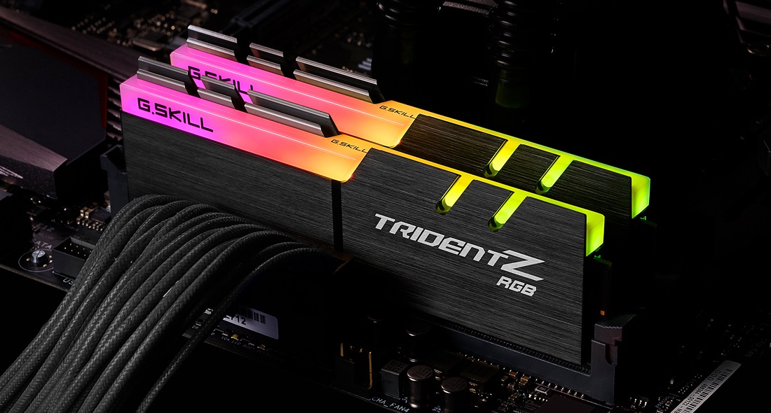 Модуль памяти DDR4 G.SKILL TRIDENT Z RGB 64GB (2x32GB) 3600MHz CL18 (18-22-22-42) 1.35V / F4-3600C18D-64GTZR