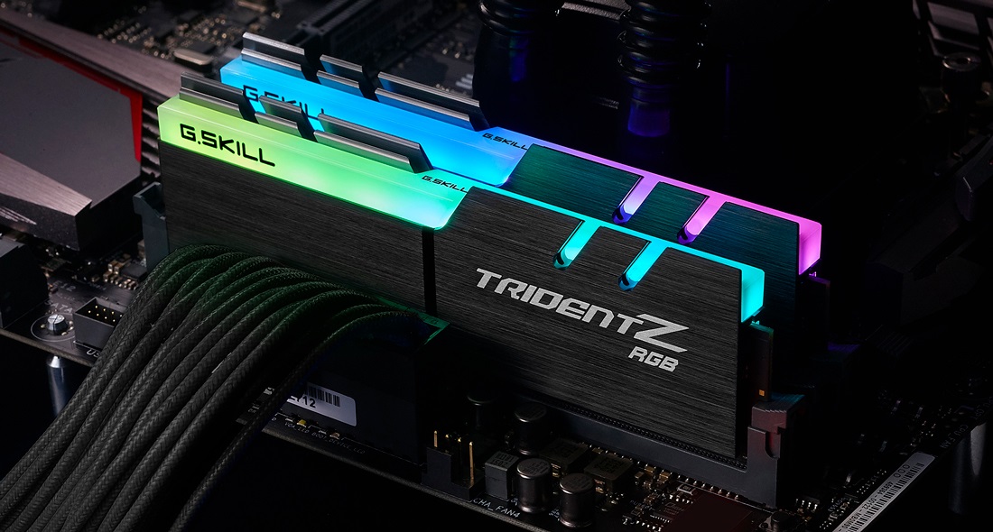 Модуль памяти DDR4 G.SKILL TRIDENT Z RGB 64GB (2x32GB) 3600MHz CL18 (18-22-22-42) 1.35V / F4-3600C18D-64GTZR