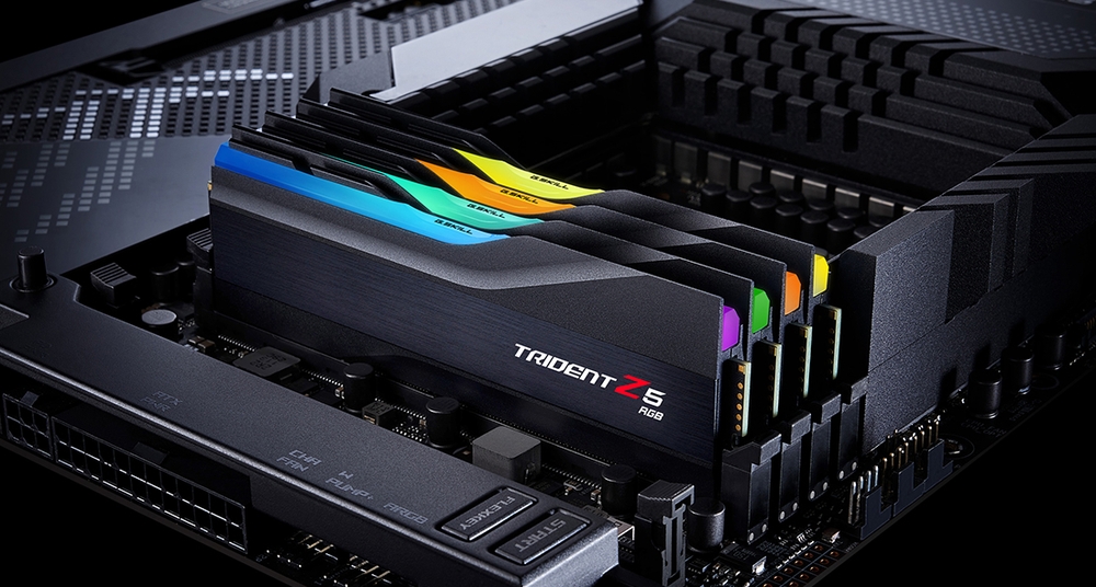Модуль памяти DDR5 G.SKILL TRIDENT Z5 RGB 32GB (2x16GB) 6000MHz CL32 (32-38-38-96) 1.35V / F5-6000J3238F16GX2-TZ5RK / Black
