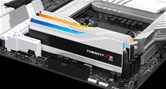 Модуль памяти DDR5 G.SKILL TRIDENT Z5 RGB 32GB (2x16GB) 6400MHz CL32 (32-39-39-102) 1.4V / F5-6400J3239G16GX2-TZ5RW / White
