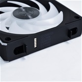 Комплект вентиляторов (3шт.) Lian Li UNI FAN CL WIRELESS 120 / 12CL1W3B BLACK / 120x124x28мм (PWM, ARGB, 2150 об/мин (Max.), 29,8dBa) / G99.12CL1W3B.R0