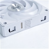 Комплект вентиляторов (3шт.) Lian Li UNI FAN CL WIRELESS 120 / 12CL1W3W WHITE / 120x124x28мм (PWM, ARGB, 2150 об/мин (Max.), 29,8dBa) / G99.12CL1W3W.R0